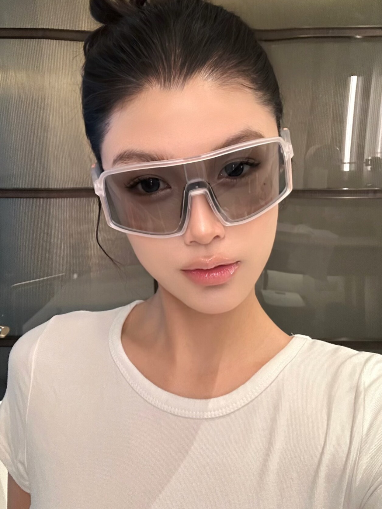 Light-Sensitive Color-Changing Polarized Cycling Goggles - Dual-Use Windproof Sports Sunglasses for Day and Night Riding Light-Sensitive Color-Changing Polarized Cycling Goggles - Dual-Use Windproof Sports Sunglasses for Day and Night Riding