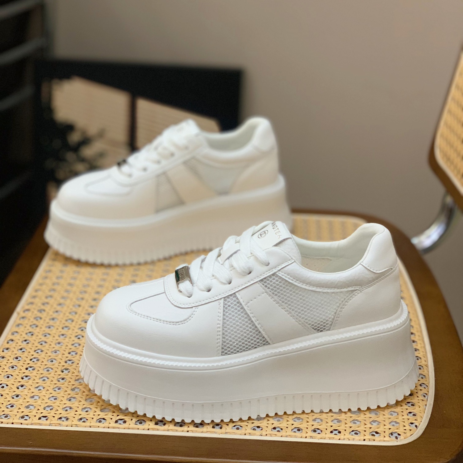 Lightweight Breathable White Platform Shoes for Women - Summer 2025 Hollow Mesh Style for Height and Leg Elongation Lightweight Breathable White Platform Shoes for Women - Summer 2025 Hollow Mesh Style for Height and Leg Elongation