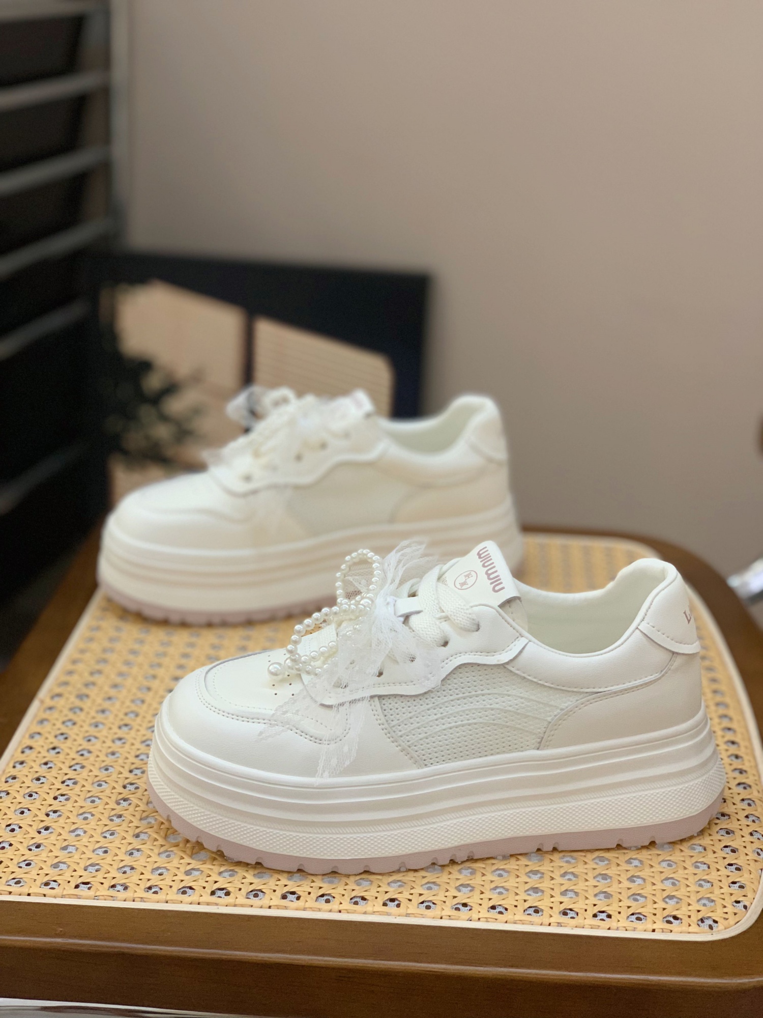 Lightweight Genuine Leather Height-Increasing Thick-Soled White Casual Sneakers for Women - 2025 Summer Versatile Mesh Hollow Design