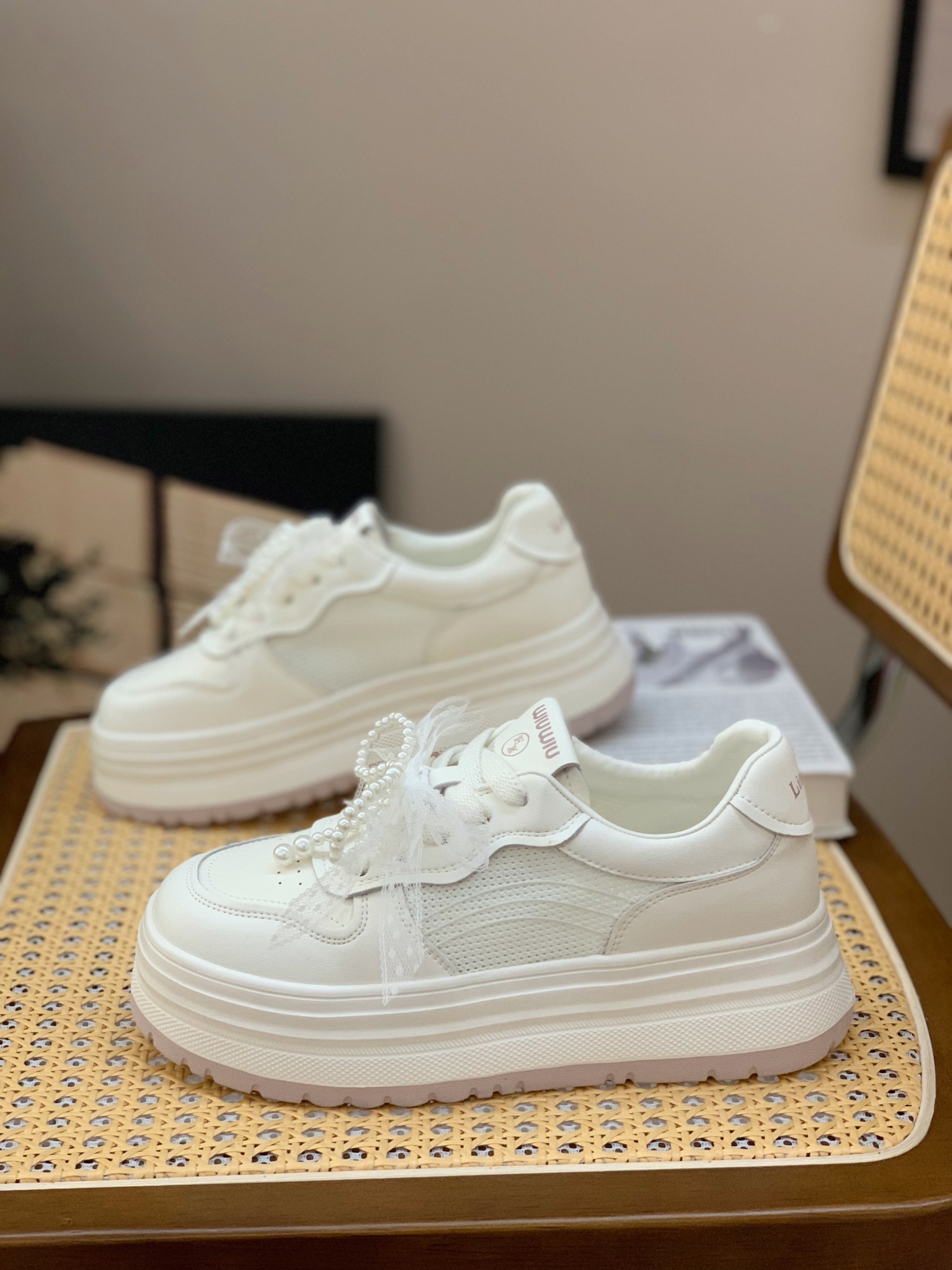 Lightweight Genuine Leather Height-Increasing Thick-Soled White Casual Sneakers for Women - 2025 Summer Versatile Mesh Hollow Design Lightweight Genuine Leather Height-Increasing Thick-Soled White Casual Sneakers for Women - 2025 Summer Versatile Mesh Hollow Design