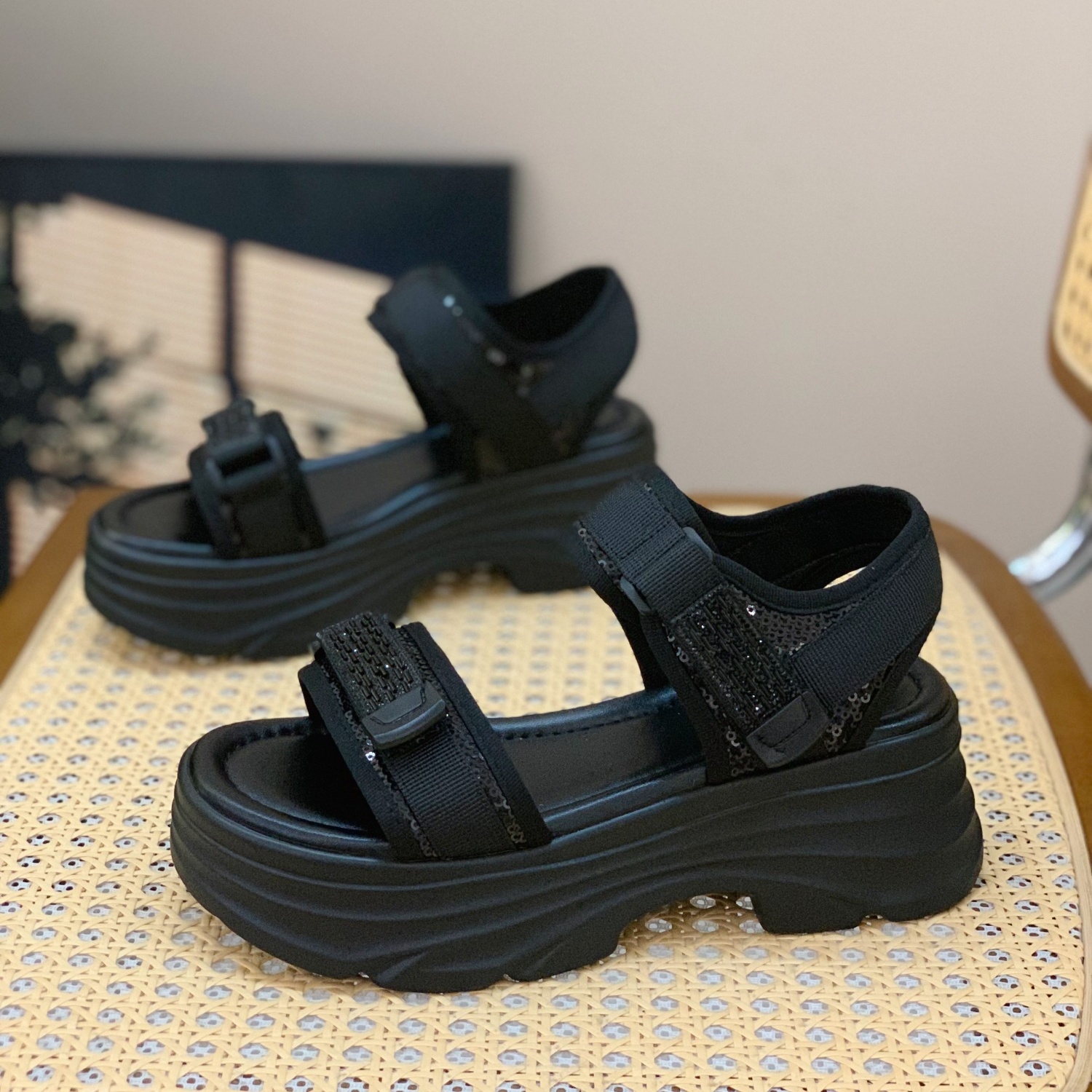 Lightweight Platform Roman Sandals for Women - Versatile Slip-On Beach Shoes with Velcro - Summer 2025 Fashion