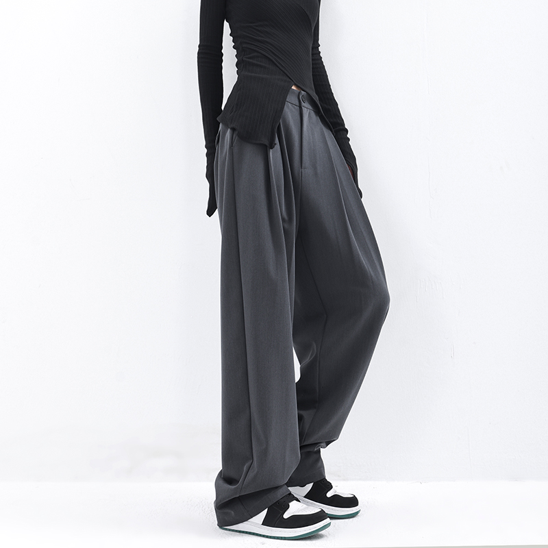 Loose Casual Wide-Leg Suit Pants for Women with Pleated Design, Niche Early Autumn Fashion, Trendy 90s-Inspired Style