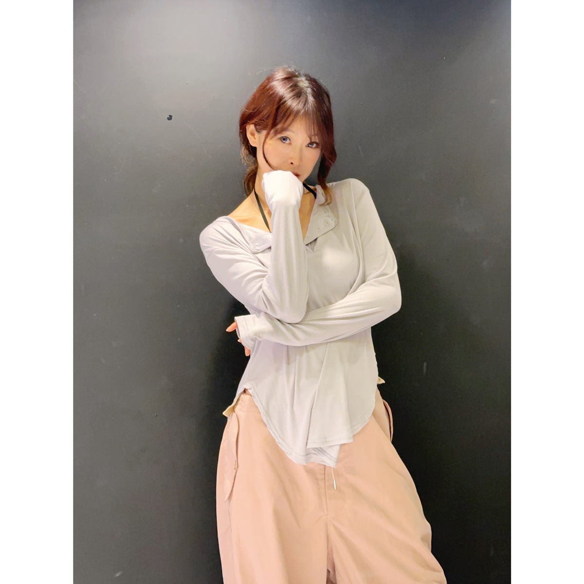 Loose Long-Sleeve Jazz Dance Top for Women - K-Pop Inspired Sweet and Spicy Performance Cover-Up