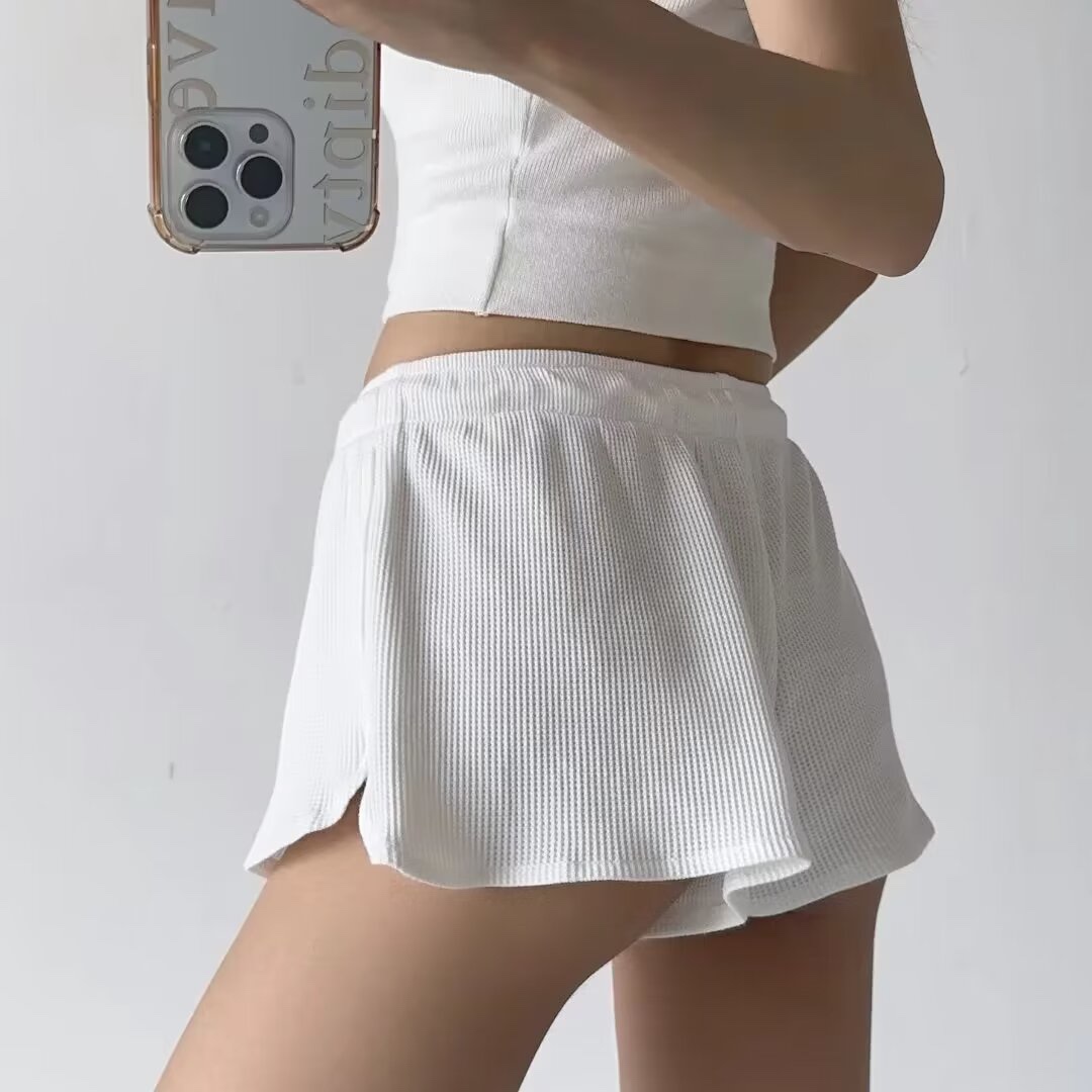 Loose Low-Waist Waffle Ribbed Sports Shorts with Elastic Split Lace-Up - Casual Jazz Street Dance Style Loose Low-Waist Waffle Ribbed Sports Shorts with Elastic Split Lace-Up - Casual Jazz Street Dance Style