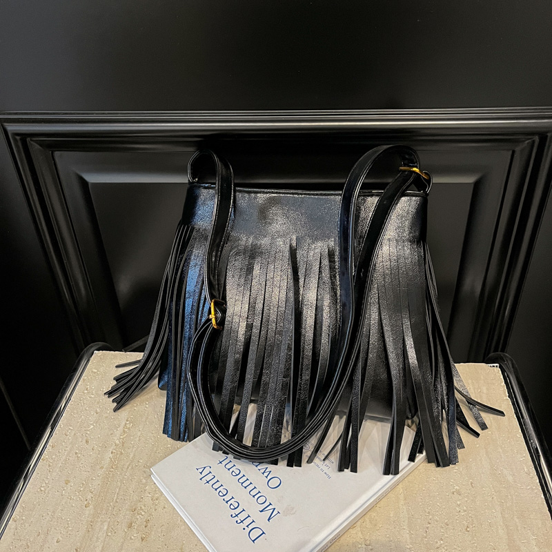 Matte Vintage Tassel Bag for Women - 2025 Korean Style Crossbody Bucket Bag, High-End Minimalist Shoulder Bag Matte Vintage Tassel Bag for Women - 2025 Korean Style Crossbody Bucket Bag, High-End Minimalist Shoulder Bag