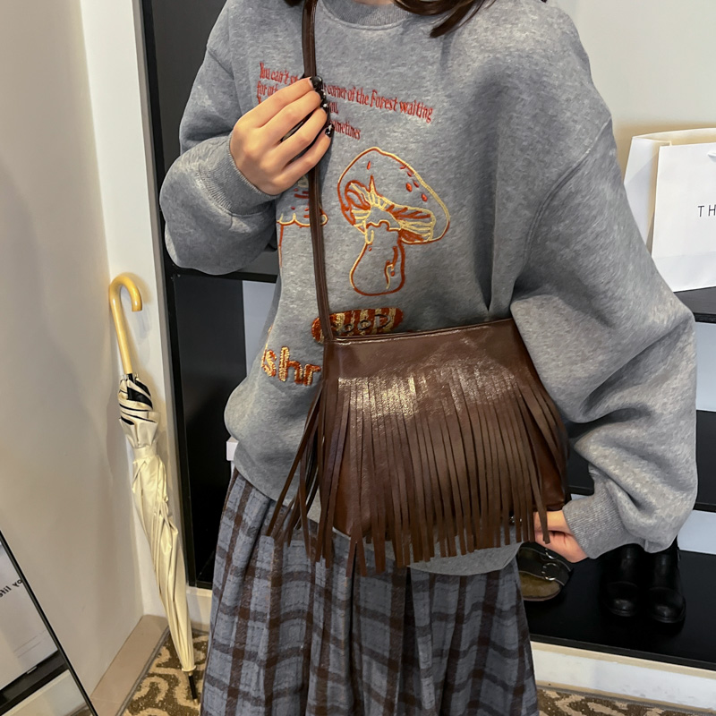 Matte Vintage Tassel Bag for Women - 2025 Korean Style Crossbody Bucket Bag, High-End Minimalist Shoulder Bag Matte Vintage Tassel Bag for Women - 2025 Korean Style Crossbody Bucket Bag, High-End Minimalist Shoulder Bag