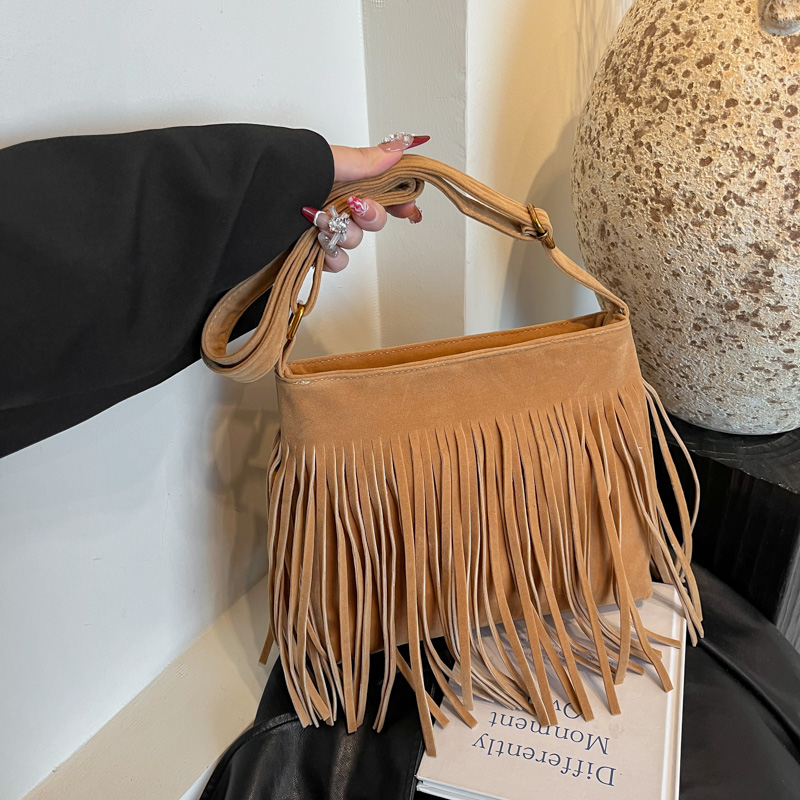 Matte Vintage Tassel Bag for Women - 2025 Korean Style Crossbody Bucket Bag, High-End Minimalist Shoulder Bag Matte Vintage Tassel Bag for Women - 2025 Korean Style Crossbody Bucket Bag, High-End Minimalist Shoulder Bag