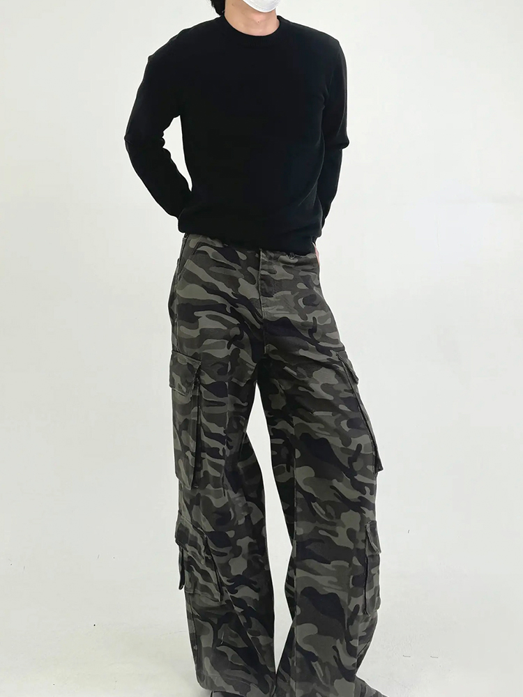 Men's American Retro Heavyweight Camouflage Wide-Leg Casual Pants with Patchwork Pockets - Stylish Loose Fit Workwear Men's American Retro Heavyweight Camouflage Wide-Leg Casual Pants with Patchwork Pockets - Stylish Loose Fit Workwear