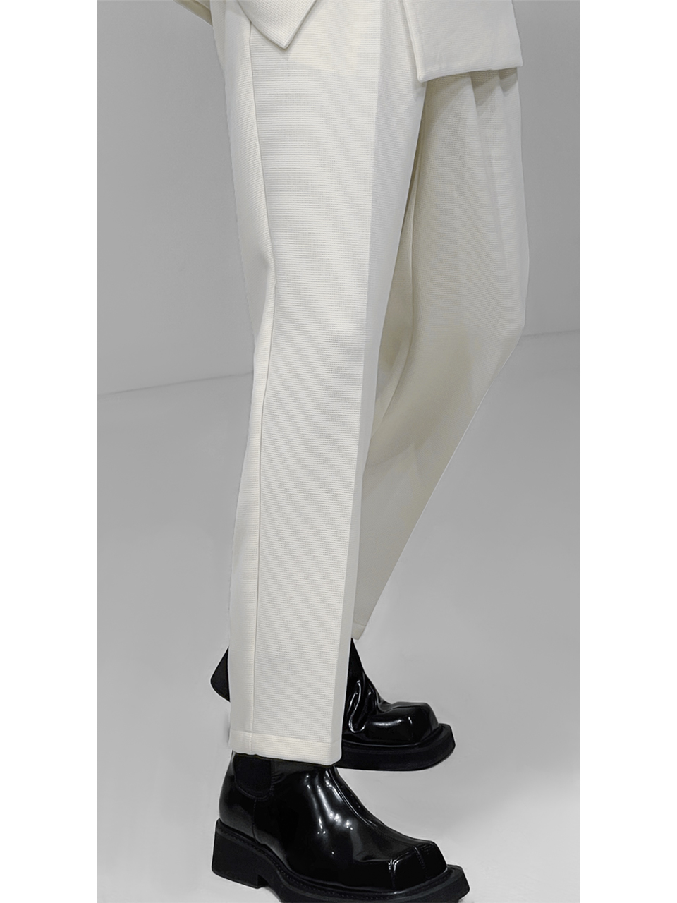 Men's Chelsea Boots - Niche Design Square Toe Short Tube Boots for Autumn/Winter 2022, Stylish Knight-Inspired Footwear Men's Chelsea Boots - Niche Design Square Toe Short Tube Boots for Autumn/Winter 2022, Stylish Knight-Inspired Footwear