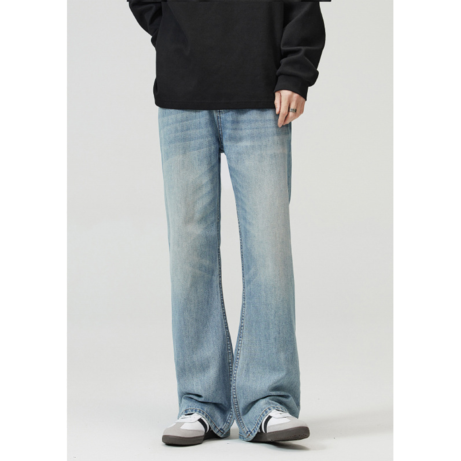 Men's High Street Clean Fit Washed Light Blue Micro-Flare Jeans - Slim Fit, Flattering Design for a Stylish 90s Look