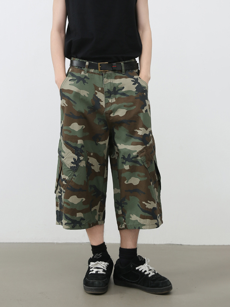 Men's Multi-Pocket Camouflage Denim Cargo Shorts - Loose Wide-Leg Straight Fit, American High Street Trendy Mid-Length Shorts Men's Multi-Pocket Camouflage Denim Cargo Shorts - Loose Wide-Leg Straight Fit, American High Street Trendy Mid-Length Shorts