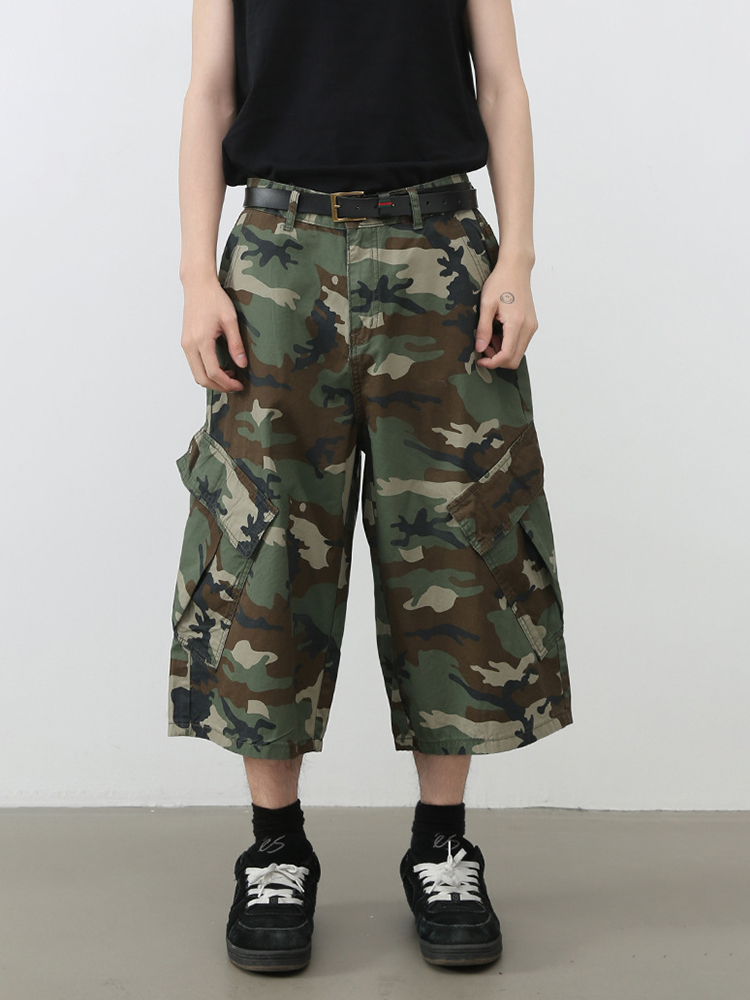 Men's Multi-Pocket Camouflage Denim Cargo Shorts - Loose Wide-Leg Straight Fit, American High Street Trendy Mid-Length Shorts Men's Multi-Pocket Camouflage Denim Cargo Shorts - Loose Wide-Leg Straight Fit, American High Street Trendy Mid-Length Shorts