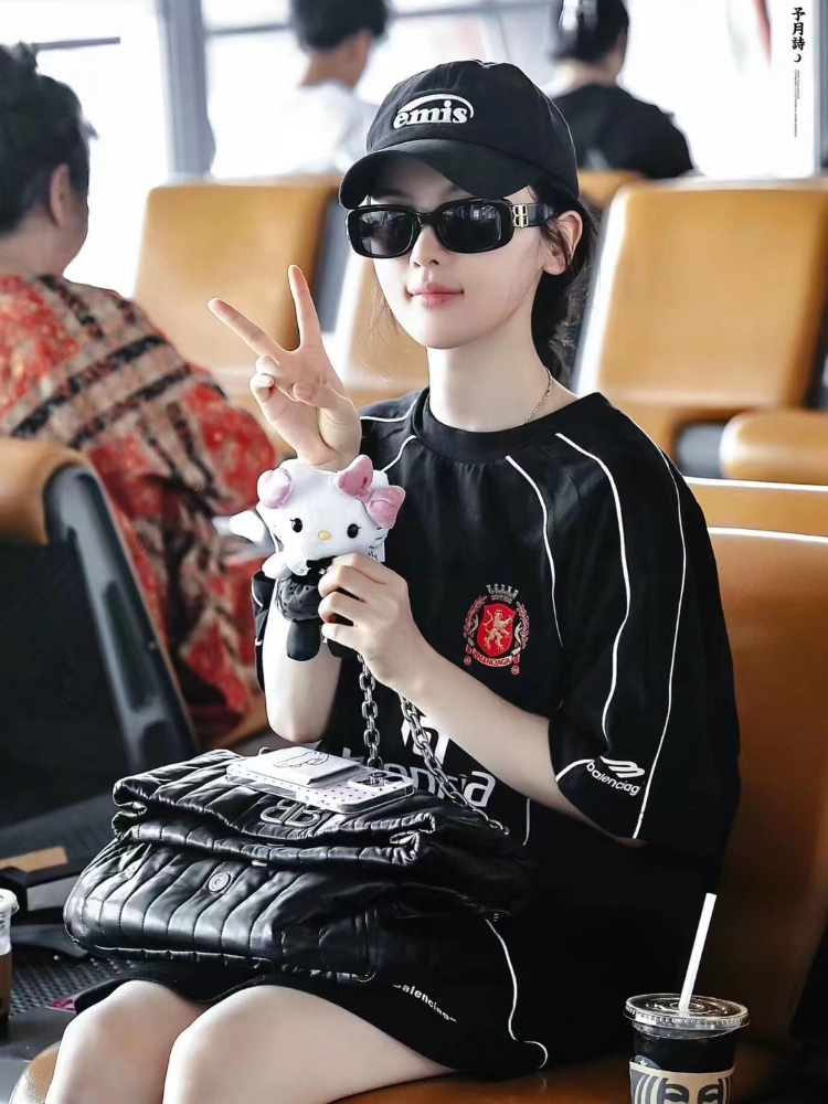 Men's Polarized Square Frame Sunglasses for Big Faces - Trendy UV Protection Driving Shades, Cool Fashion Accessory Men's Polarized Square Frame Sunglasses for Big Faces - Trendy UV Protection Driving Shades, Cool Fashion Accessory