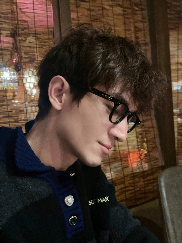 Men's Punk Small Black Frame Glasses - Stylish Prescription-Ready Myopia Glasses for a Handsome Look Men's Punk Small Black Frame Glasses - Stylish Prescription-Ready Myopia Glasses for a Handsome Look