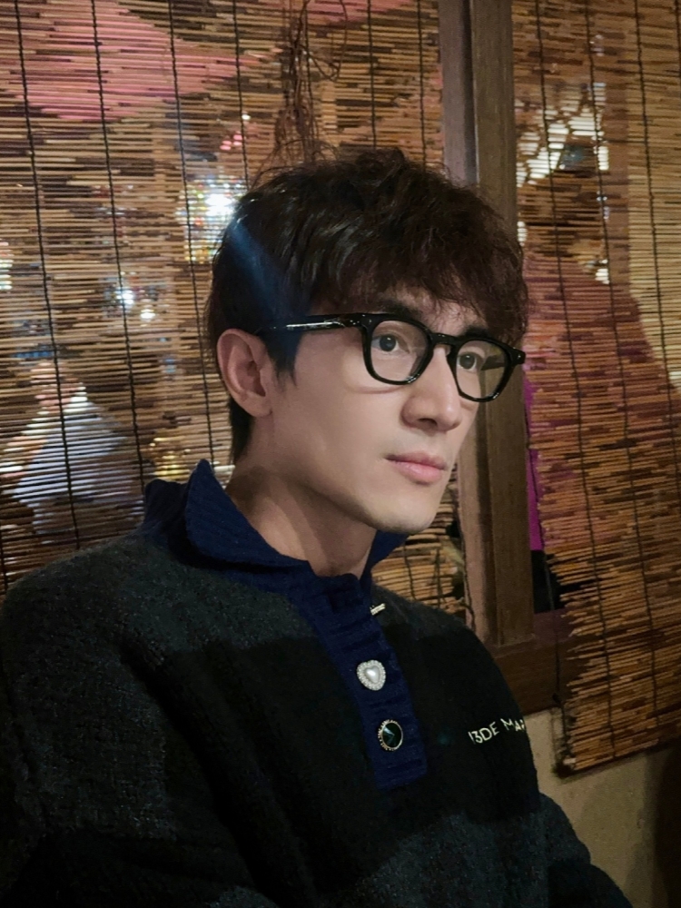 Men's Punk Small Black Frame Glasses - Stylish Prescription-Ready Myopia Glasses for a Handsome Look Men's Punk Small Black Frame Glasses - Stylish Prescription-Ready Myopia Glasses for a Handsome Look