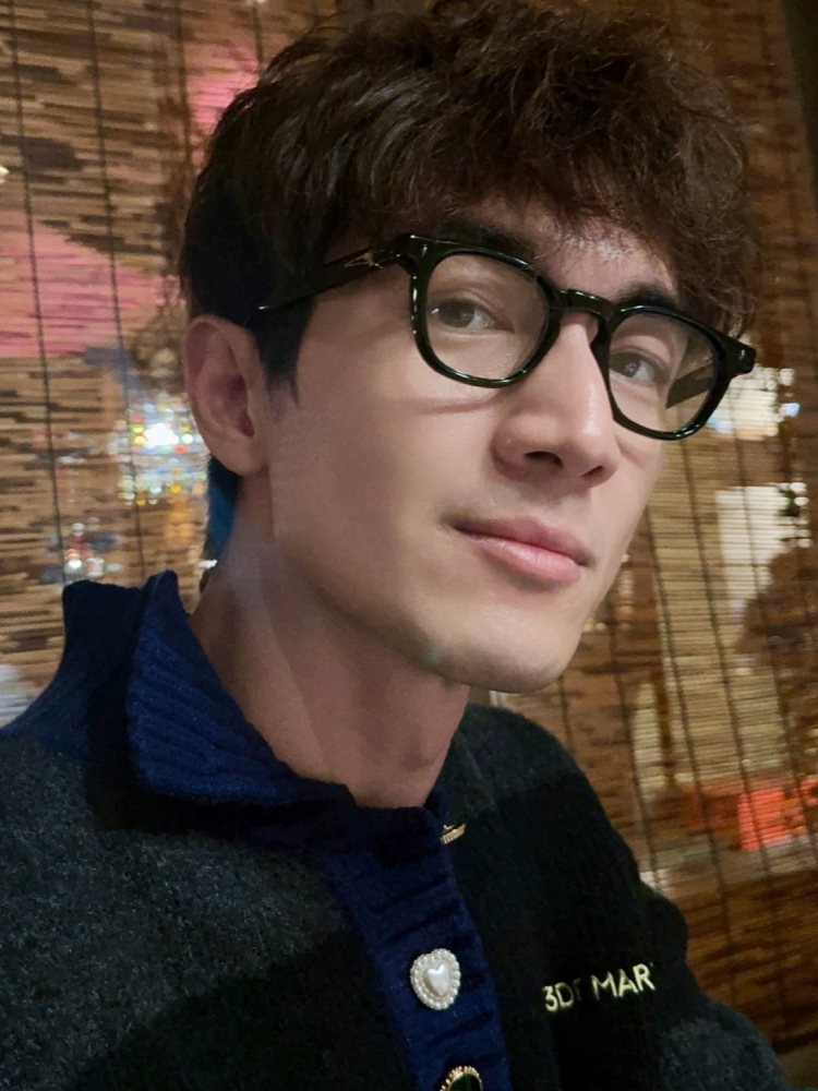 Men's Punk Small Black Frame Glasses - Stylish Prescription-Ready Myopia Glasses for a Handsome Look