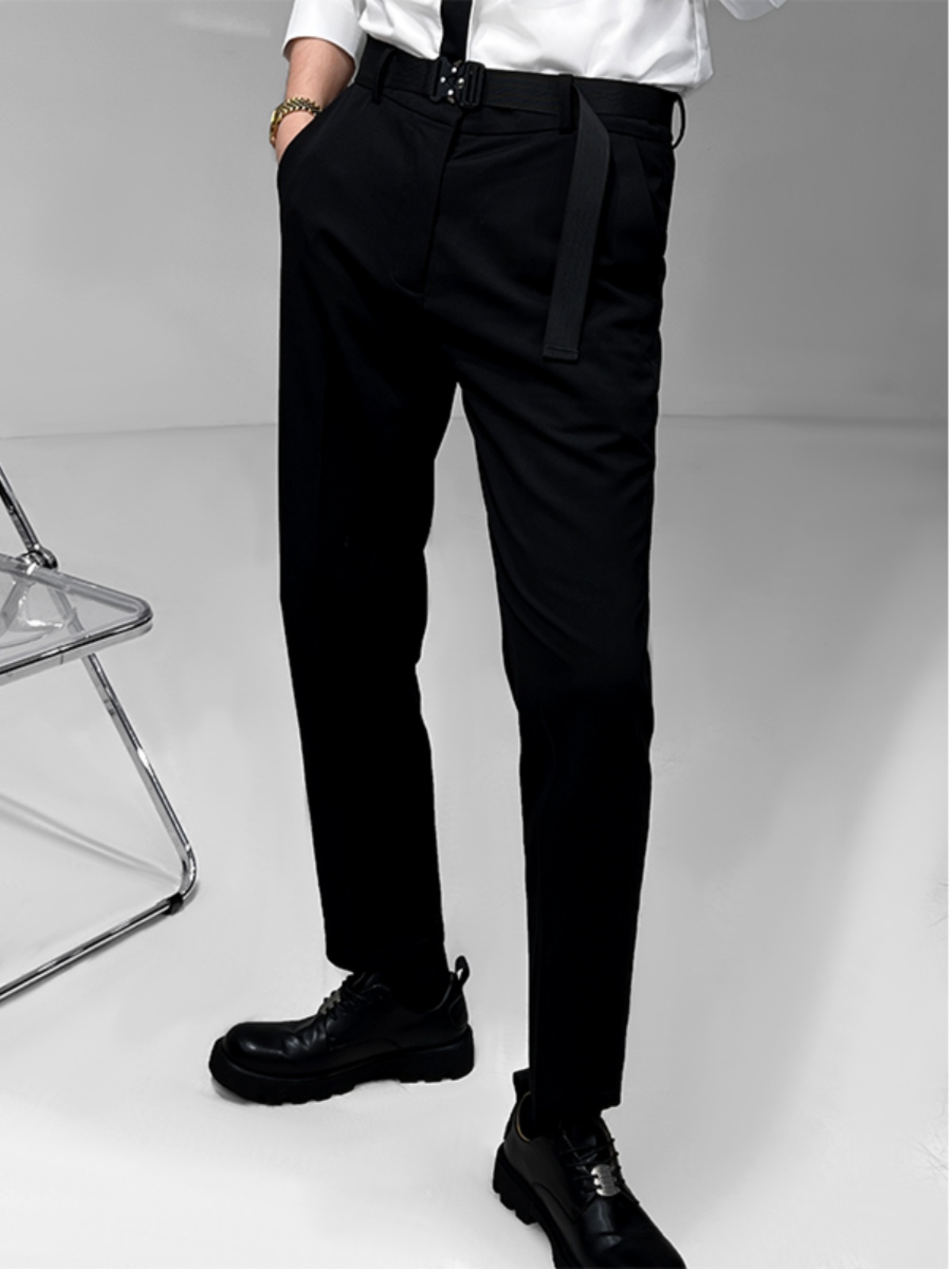 Men's Slim-Fit Cropped Trousers - High-End Business Casual Style for Modern Looks Men's Slim-Fit Cropped Trousers - High-End Business Casual Style for Modern Looks