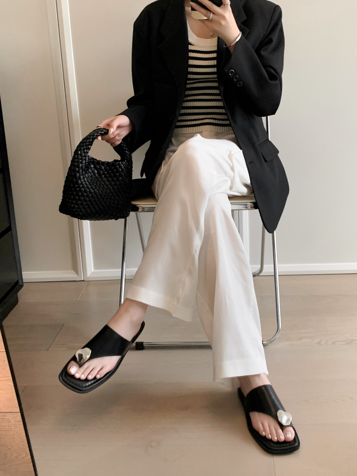 Metallic Thong Sandals for Women - Open-Toe Silver Flat Sandals, European American Style for Summer, Trendy Summer Footwear Metallic Thong Sandals for Women - Open-Toe Silver Flat Sandals, European American Style for Summer, Trendy Summer Footwear