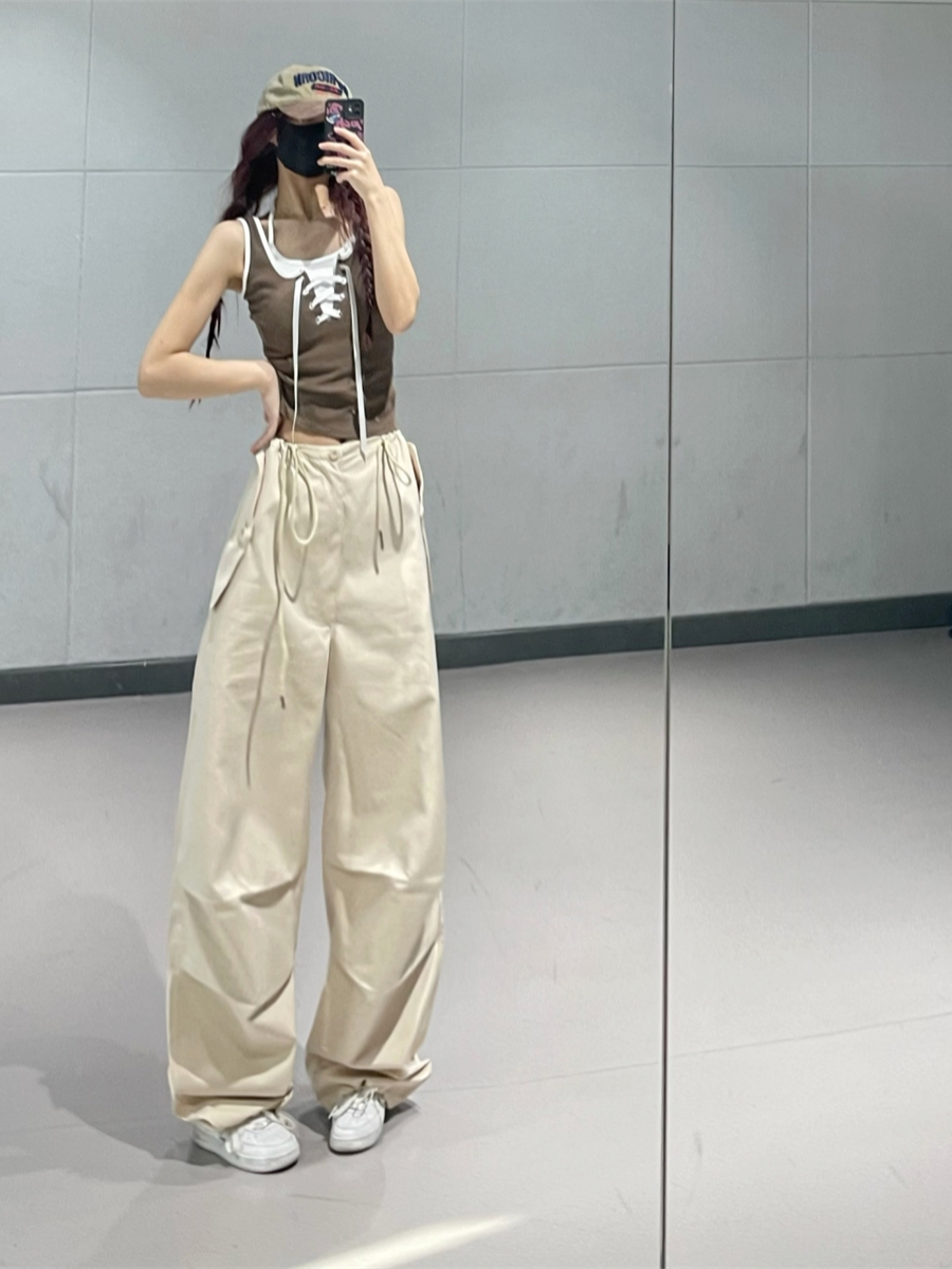 Mild Summer Women's Dance Pants Set - Coffee Camisole & Apricot Quick-Dry Cargo Pants, Perfect for Y2K and Casual Style