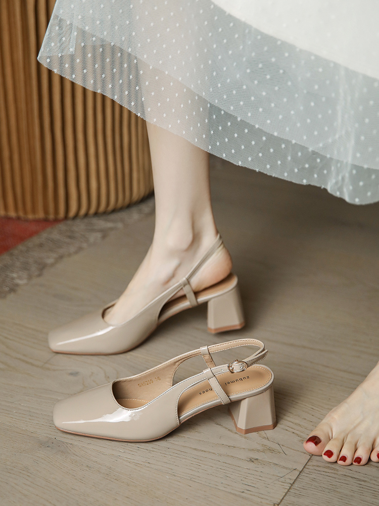 Milk Tea Color Square Toe Closed-Toe Sandals for Women, Summer 2025 French Retro Minimalist Chunky Heel Shoes