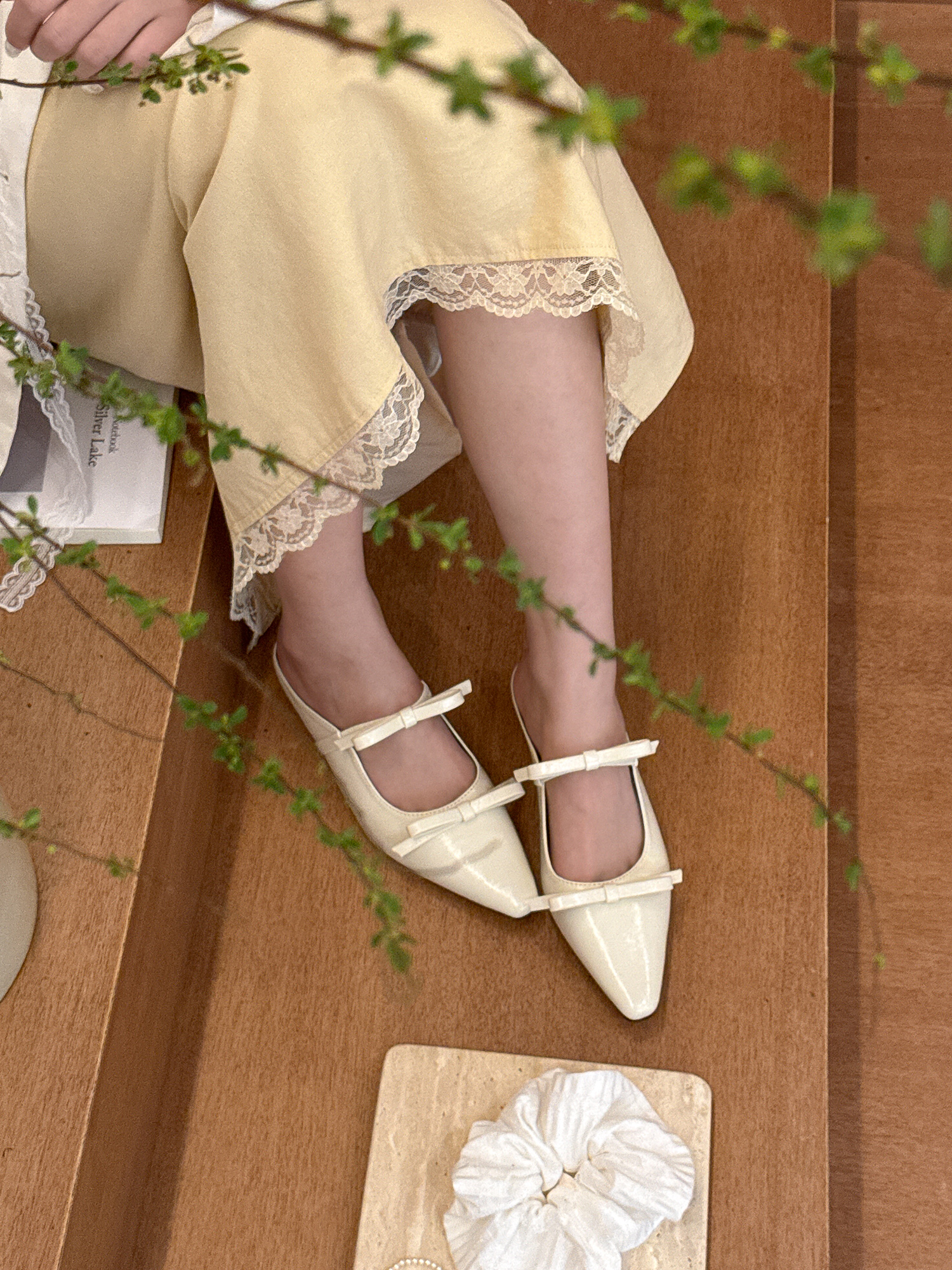 Milk White Pointed Toe Bow Half Slippers for Women - Spring Outdoor Mary Jane Style, Chic and Comfortable Footwear Milk White Pointed Toe Bow Half Slippers for Women - Spring Outdoor Mary Jane Style, Chic and Comfortable Footwear