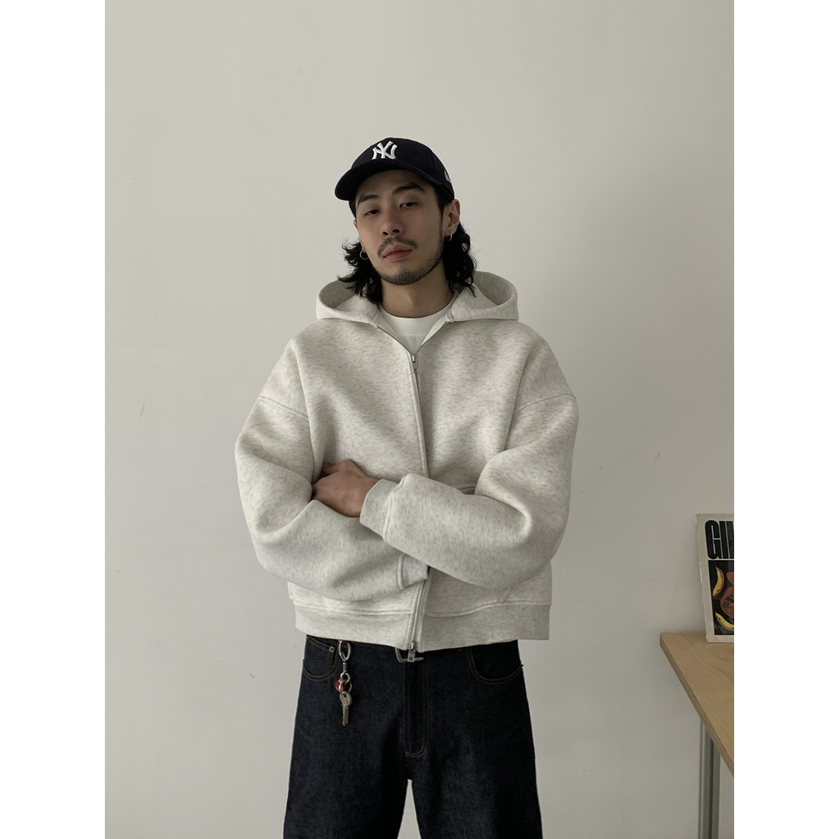 Minimalist High-End Air Layer Hooded Sweatshirt Unisex Boxy Zipper Jacket for Streetwear Style Minimalist High-End Air Layer Hooded Sweatshirt Unisex Boxy Zipper Jacket for Streetwear Style