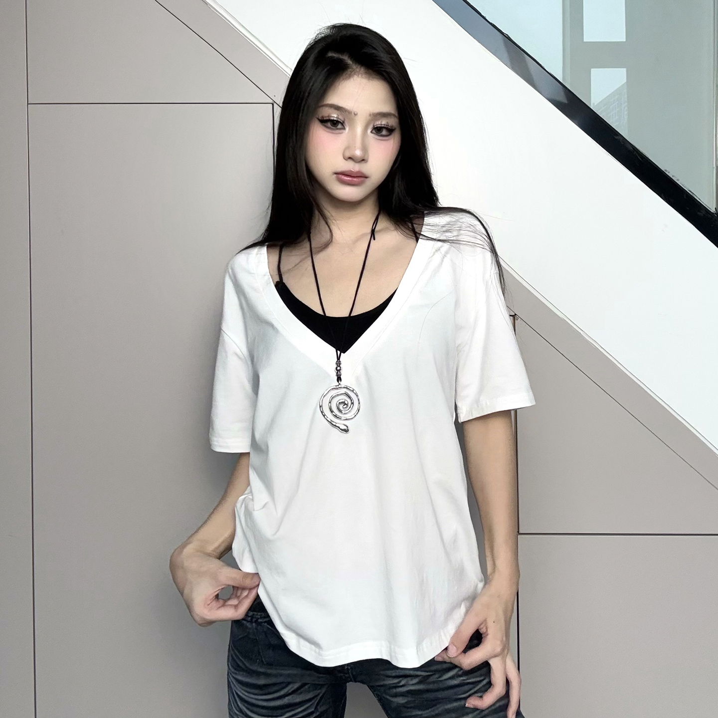 Minimalist Loose V-Neck T-Shirt - Versatile Street Style Layering Top for Trendy Girls - Casual Fashion Essential Minimalist Loose V-Neck T-Shirt - Versatile Street Style Layering Top for Trendy Girls - Casual Fashion Essential