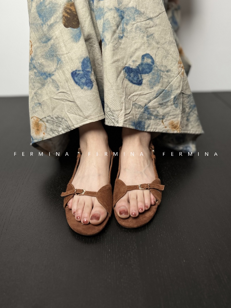 Minimalist One-Strap Sandals for Women - Elegant Low Heel 2cm Slip-Ons, Comfortable Beach Shoes for Summer