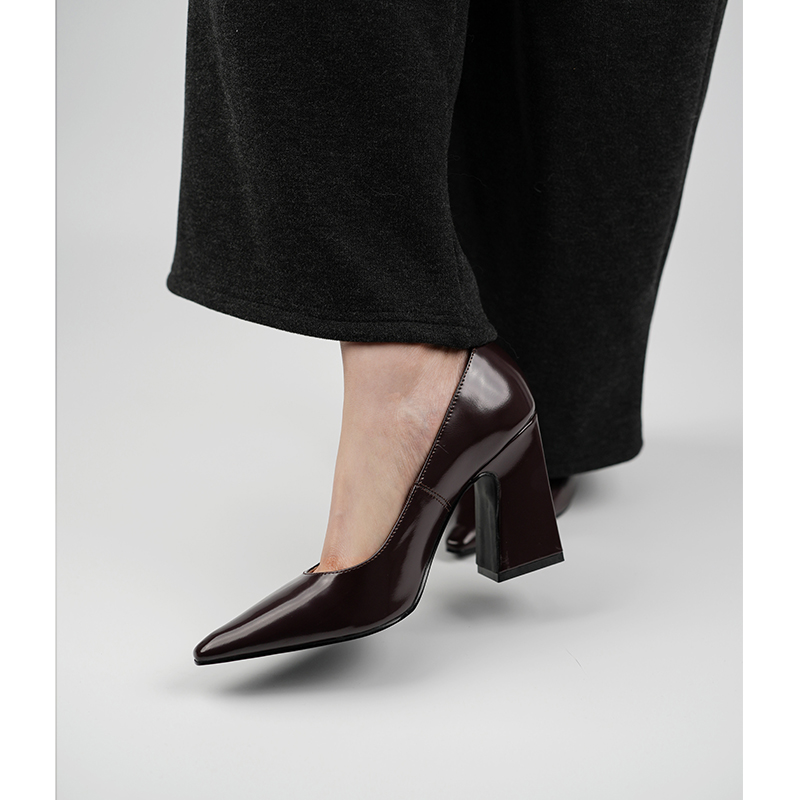 Minimalist Pointed Toe High Heels for Women - Chunky Heel Nude Genuine Leather Slip-On Shoes for Commuting - Elegant Footwear Minimalist Pointed Toe High Heels for Women - Chunky Heel Nude Genuine Leather Slip-On Shoes for Commuting - Elegant Footwear