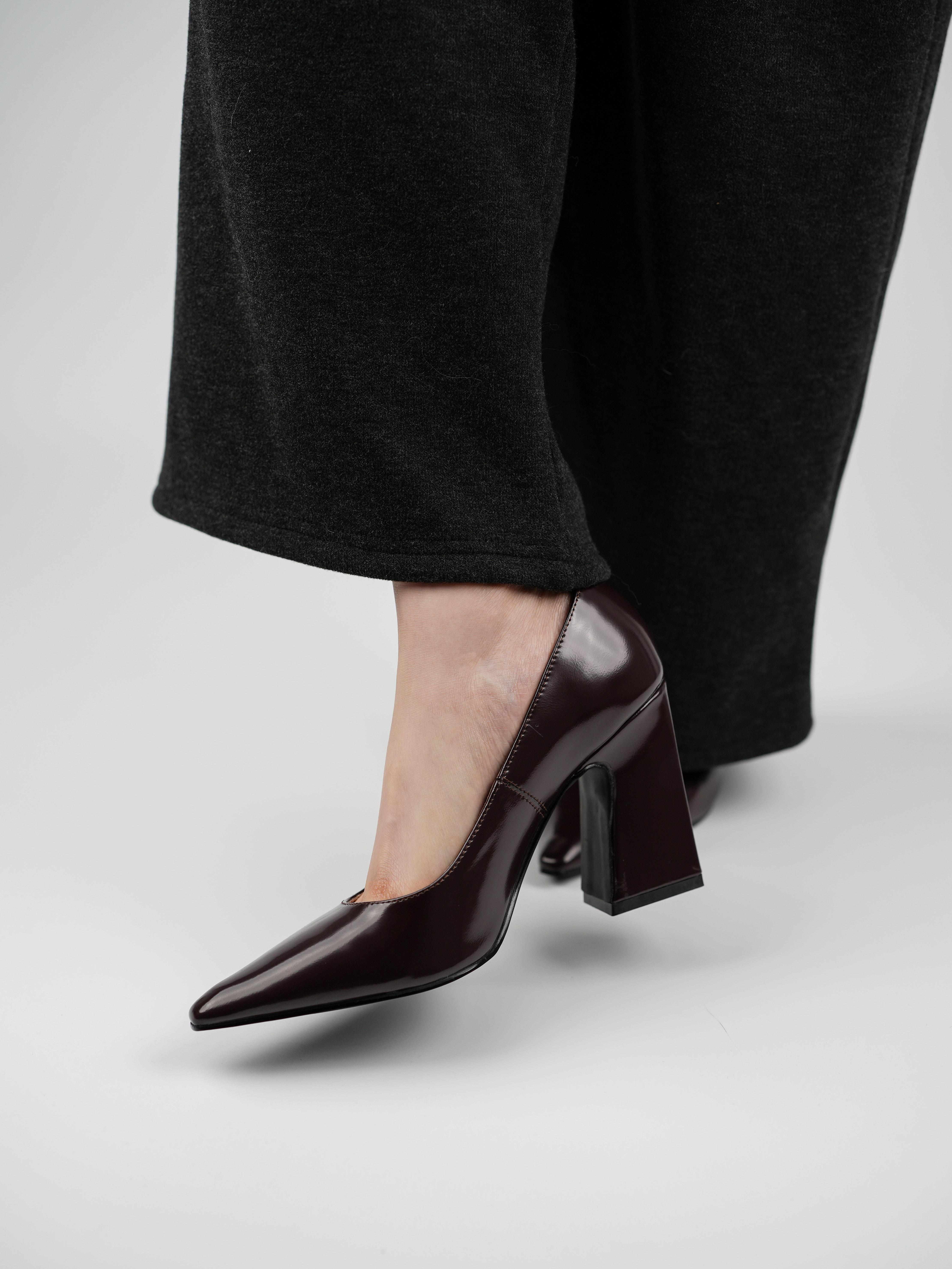 Minimalist Pointed Toe High Heels for Women - Chunky Heel Nude Genuine Leather Slip-On Shoes for Commuting - Elegant Footwear Minimalist Pointed Toe High Heels for Women - Chunky Heel Nude Genuine Leather Slip-On Shoes for Commuting - Elegant Footwear