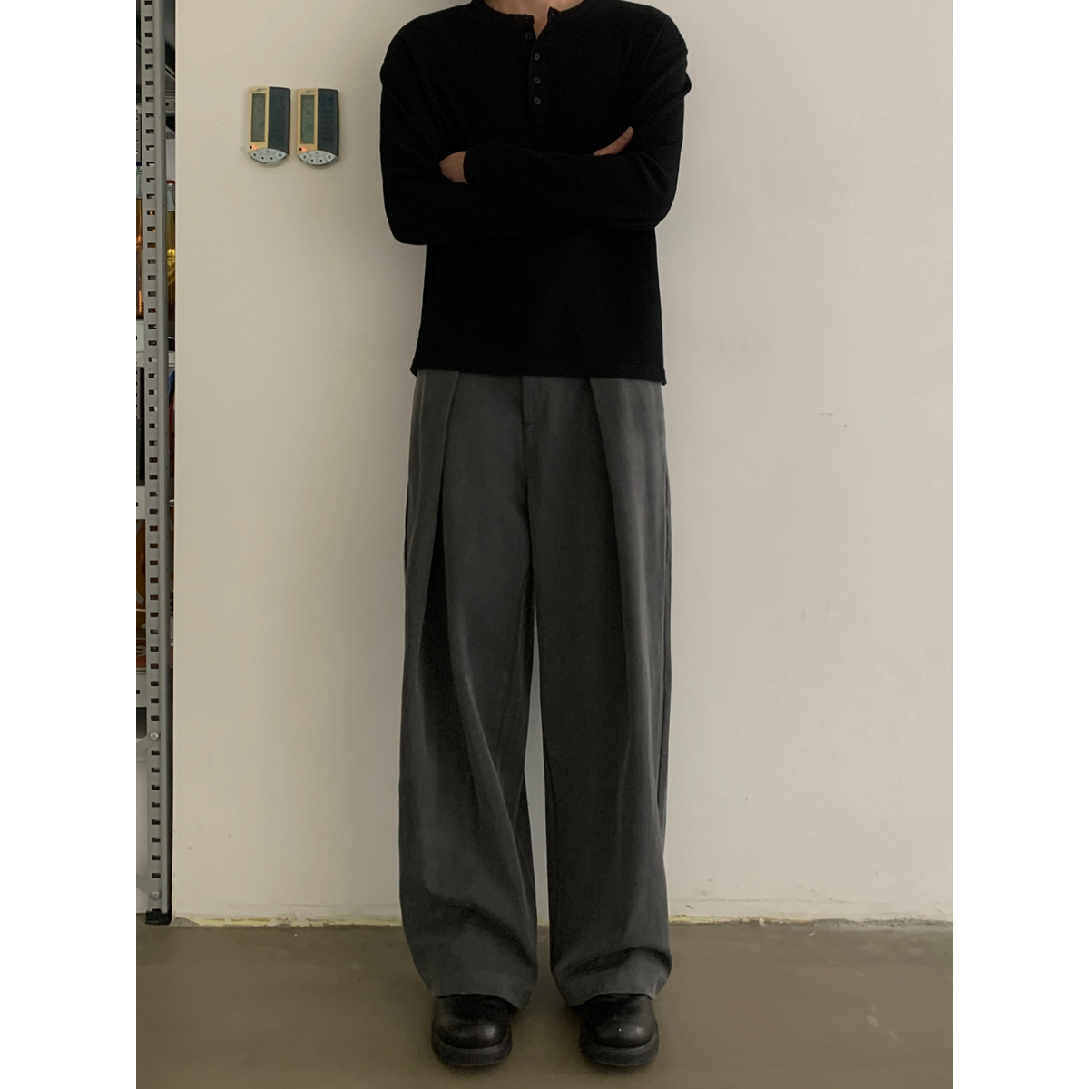 Minimalist Vintage Draped Double-Pleat Trousers for Men and Women - High-End Old Money Style Straight-Leg Casual Pants