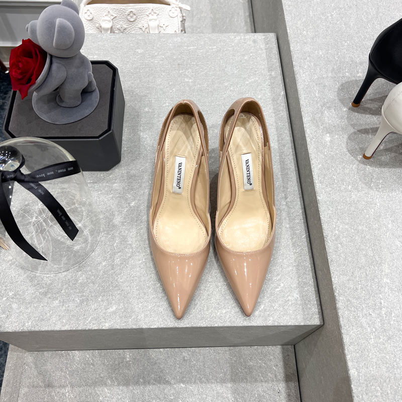 Minimalist White High-Heeled Pointed Toe Spliced Thin Heel Women's Shoes - Elegant European American Fashion Style Minimalist White High-Heeled Pointed Toe Spliced Thin Heel Women's Shoes - Elegant European American Fashion Style