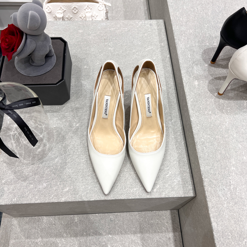 Minimalist White High-Heeled Pointed Toe Spliced Thin Heel Women's Shoes - Elegant European American Fashion Style Minimalist White High-Heeled Pointed Toe Spliced Thin Heel Women's Shoes - Elegant European American Fashion Style