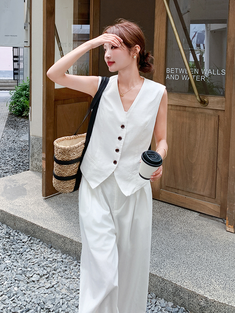 Minimalist White Suit Vest Set for Women - Elegant Long Pants Two-Piece Set in Old Money Style for Summer 2025 Minimalist White Suit Vest Set for Women - Elegant Long Pants Two-Piece Set in Old Money Style for Summer 2025
