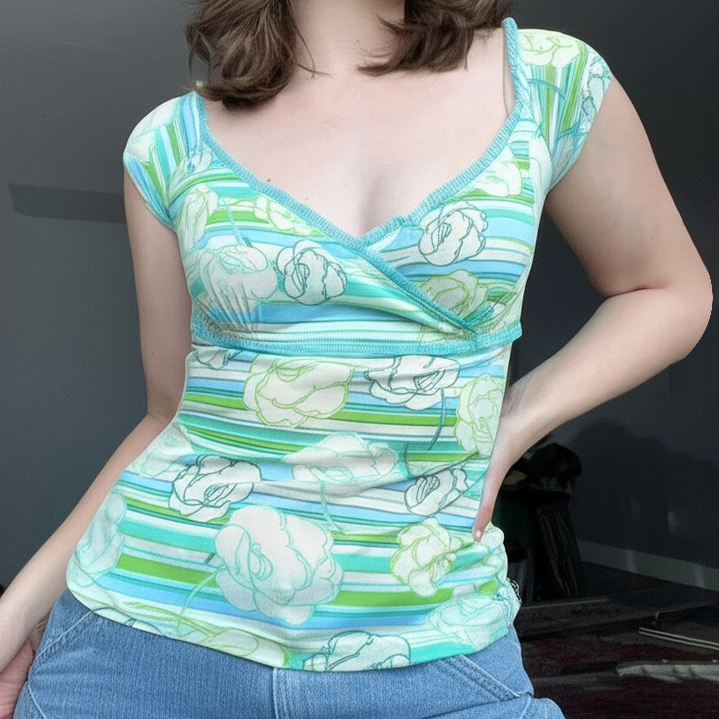 Mint Green Abstract Plant Print V-Neck Slim Fit Vintage Top - Versatile 90s Inspired Fashion Essential Mint Green Abstract Plant Print V-Neck Slim Fit Vintage Top - Versatile 90s Inspired Fashion Essential