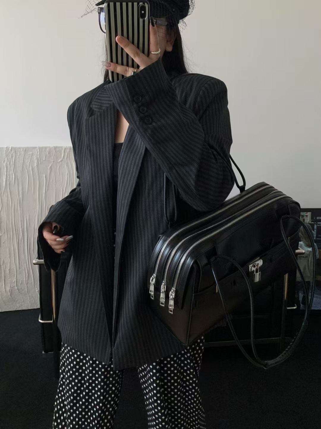 Multi-Layer Zipper Tote Bag for Women - Large Capacity Handheld & Shoulder Bag with Lock, Stylish Underarm Design for Everyday Use