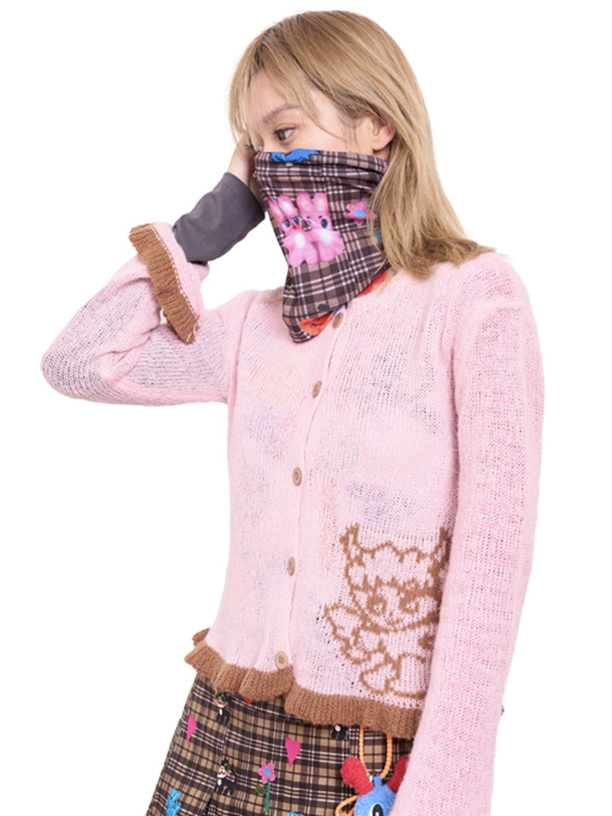 Multifunctional Magic Scarf with Original Graffiti Print - Trendy Urban Style Accessory for Every Occasion