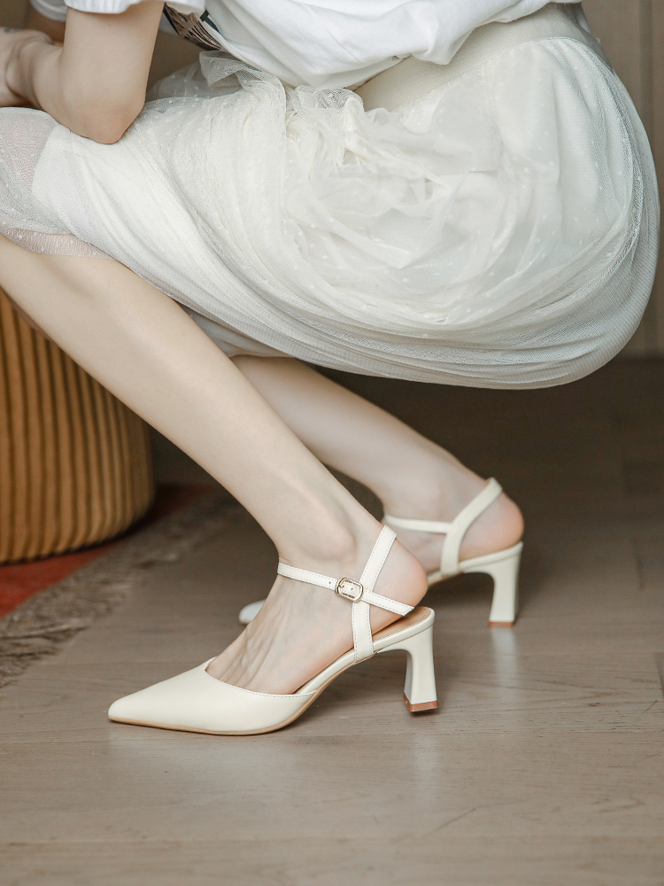 Nude High-Heeled Sandals for Women, Chunky Heel Backless One-Strap Design, Retro Minimalist Closed-Toe Summer 2025 Fashion Footwear Nude High-Heeled Sandals for Women, Chunky Heel Backless One-Strap Design, Retro Minimalist Closed-Toe Summer 2025 Fashion Footwear