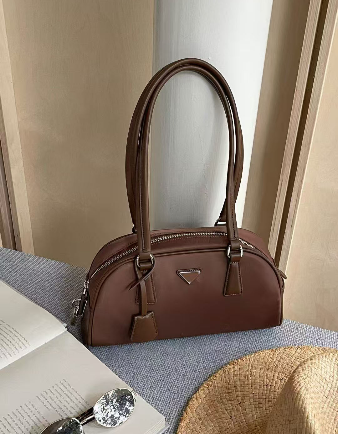 Nylon Minimalist Boston Bowling Bag - Versatile Commuter Shoulder Bag for Modern Style 2025 Fashion Trends