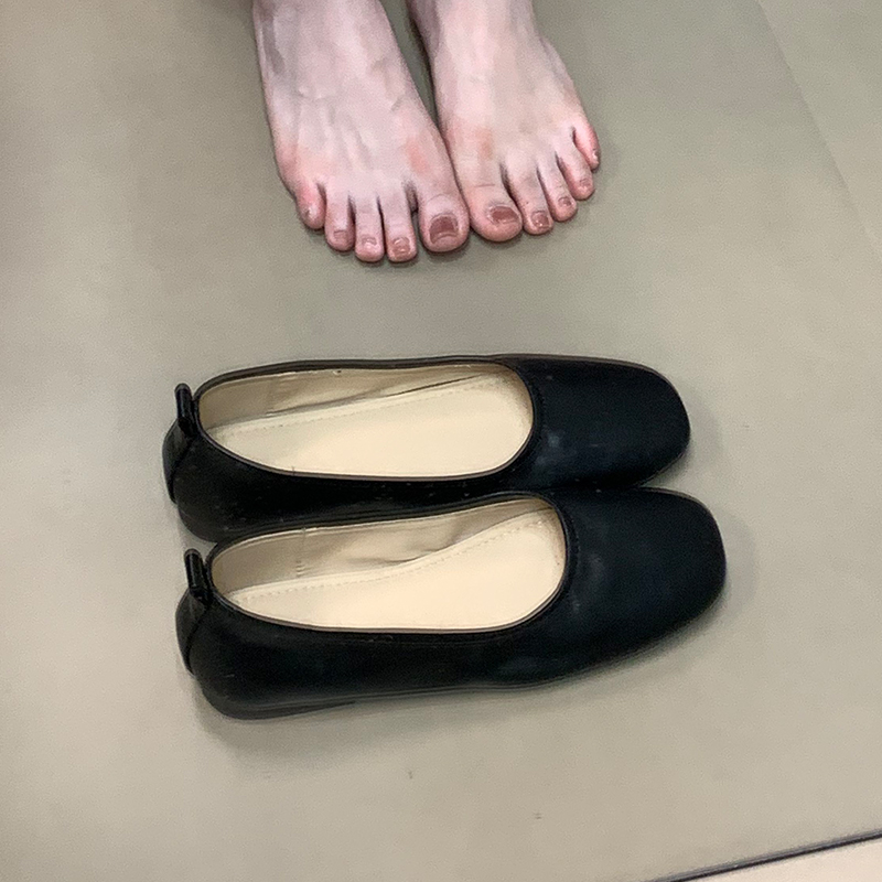 Ocean-Inspired Slip-On Flat Shoes for Women - Versatile Evening Doudou Style, Shallow Mouth Design, Perfect for Grandma and Casual Wear