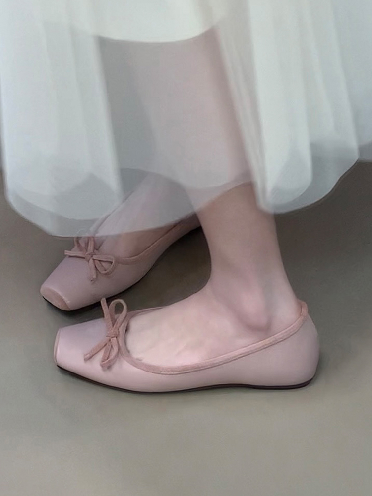 Ocean One Square-Toe Ballet Flats with Bow, Shallow Mouth, Hidden Height Increase - Stylish Mary Jane Shoes for Skirts and Dresses Ocean One Square-Toe Ballet Flats with Bow, Shallow Mouth, Hidden Height Increase - Stylish Mary Jane Shoes for Skirts and Dresses