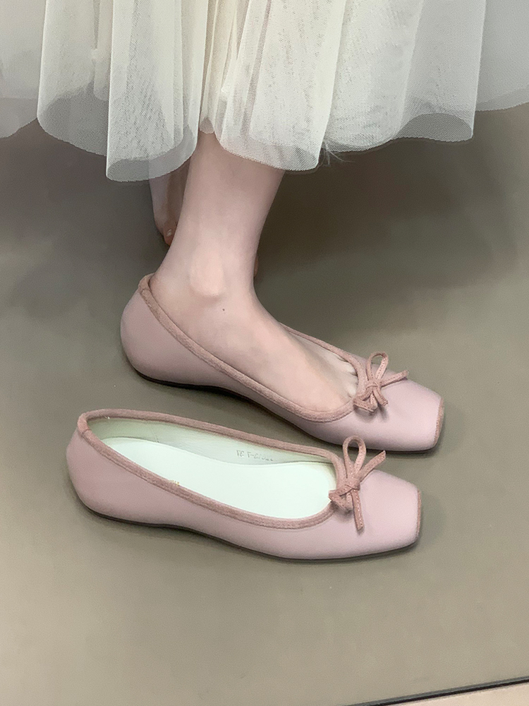 Ocean One Square-Toe Ballet Flats with Bow, Shallow Mouth, Hidden Height Increase - Stylish Mary Jane Shoes for Skirts and Dresses Ocean One Square-Toe Ballet Flats with Bow, Shallow Mouth, Hidden Height Increase - Stylish Mary Jane Shoes for Skirts and Dresses