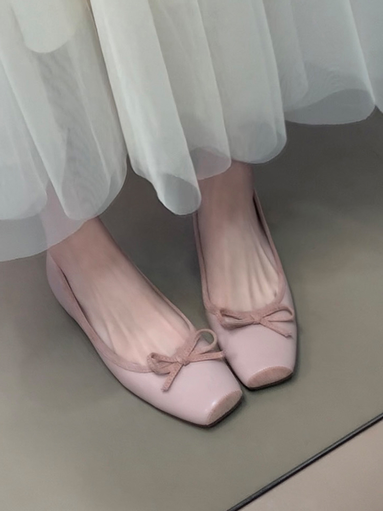 Ocean One Square-Toe Ballet Flats with Bow, Shallow Mouth, Hidden Height Increase - Stylish Mary Jane Shoes for Skirts and Dresses Ocean One Square-Toe Ballet Flats with Bow, Shallow Mouth, Hidden Height Increase - Stylish Mary Jane Shoes for Skirts and Dresses