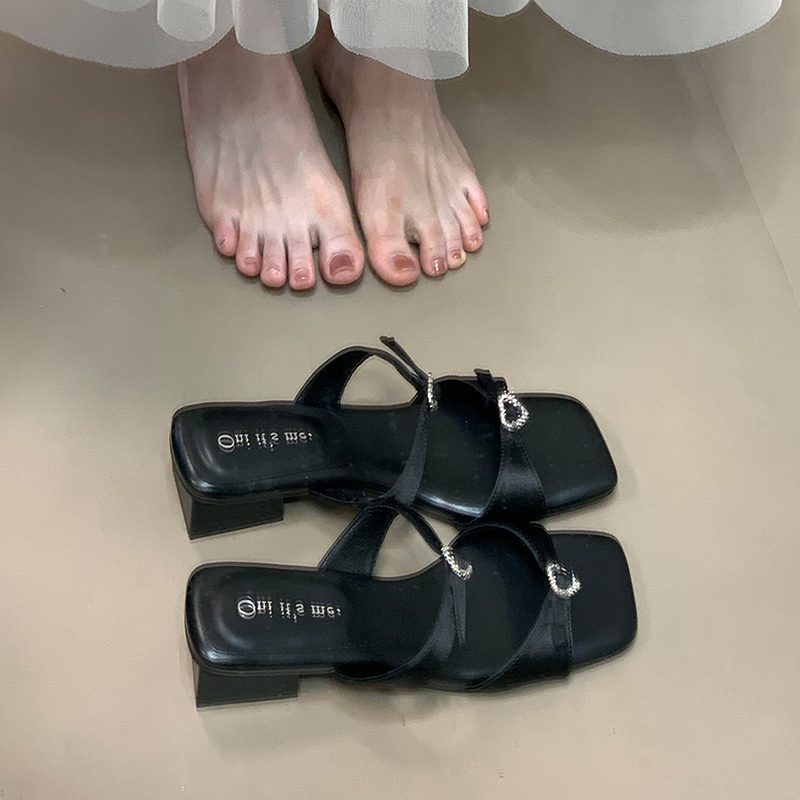 Ocean One Square Toe Chunky Heel Sandals with Heart-Shaped Rhinestones, Fairy Style Cool Slippers for Versatile Summer Outfits