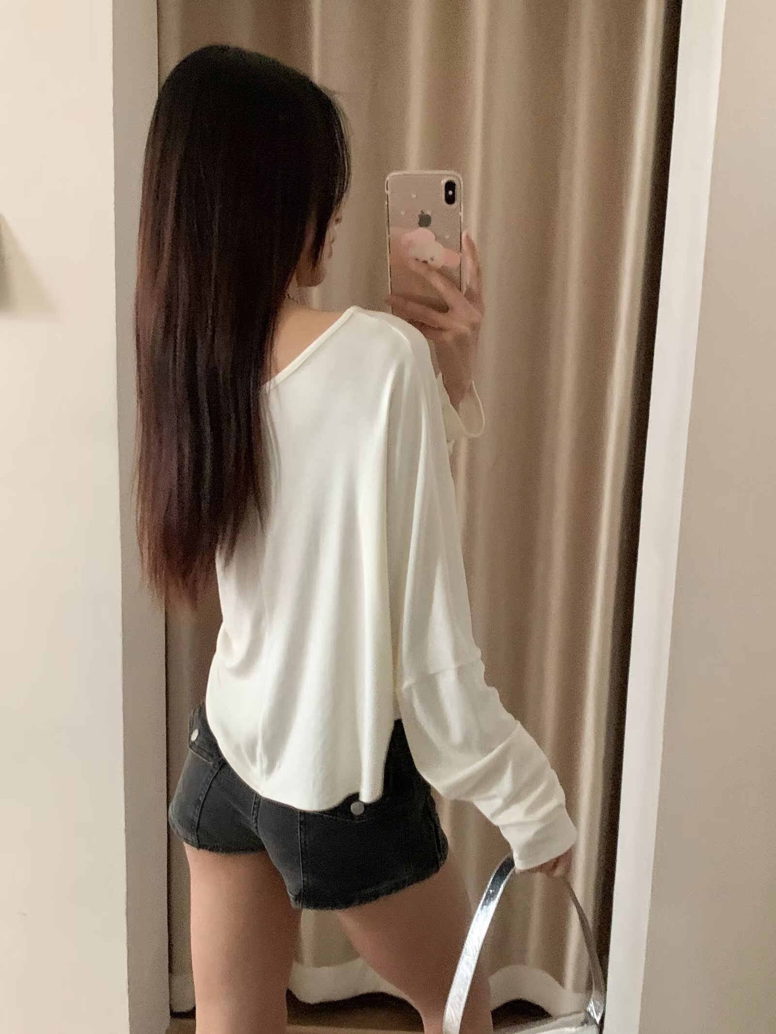 Off-Shoulder Kpop Jazz Street Dance Casual T-Shirt Cover-Up for Women - Stylish Summer Thin Fitted Top Off-Shoulder Kpop Jazz Street Dance Casual T-Shirt Cover-Up for Women - Stylish Summer Thin Fitted Top