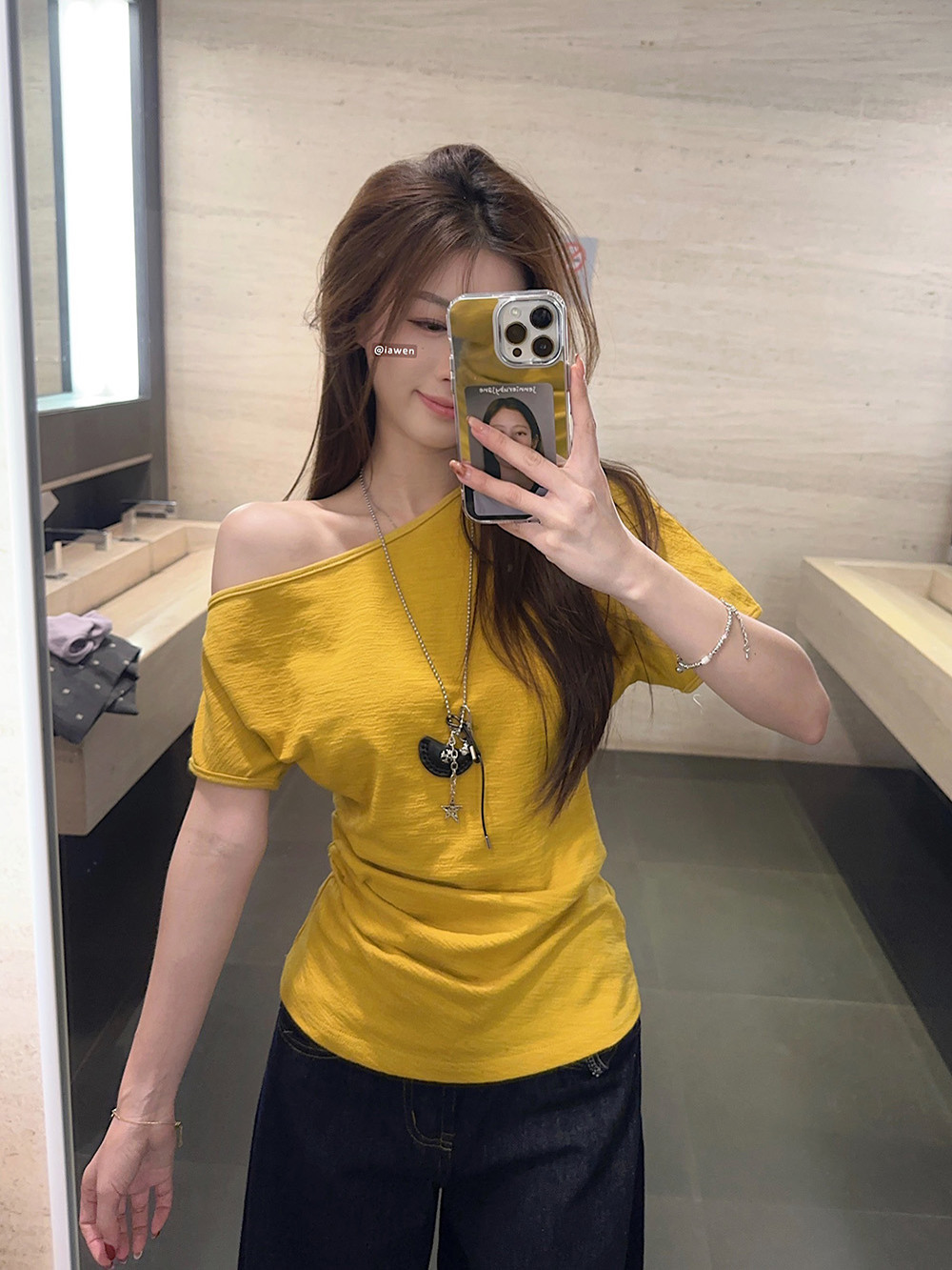 Off-Shoulder Slanted Collar T-Shirt, Waist-Cinching Slimming Design, K-Pop Inspired Short Sleeve Top for Music Festivals and Dance