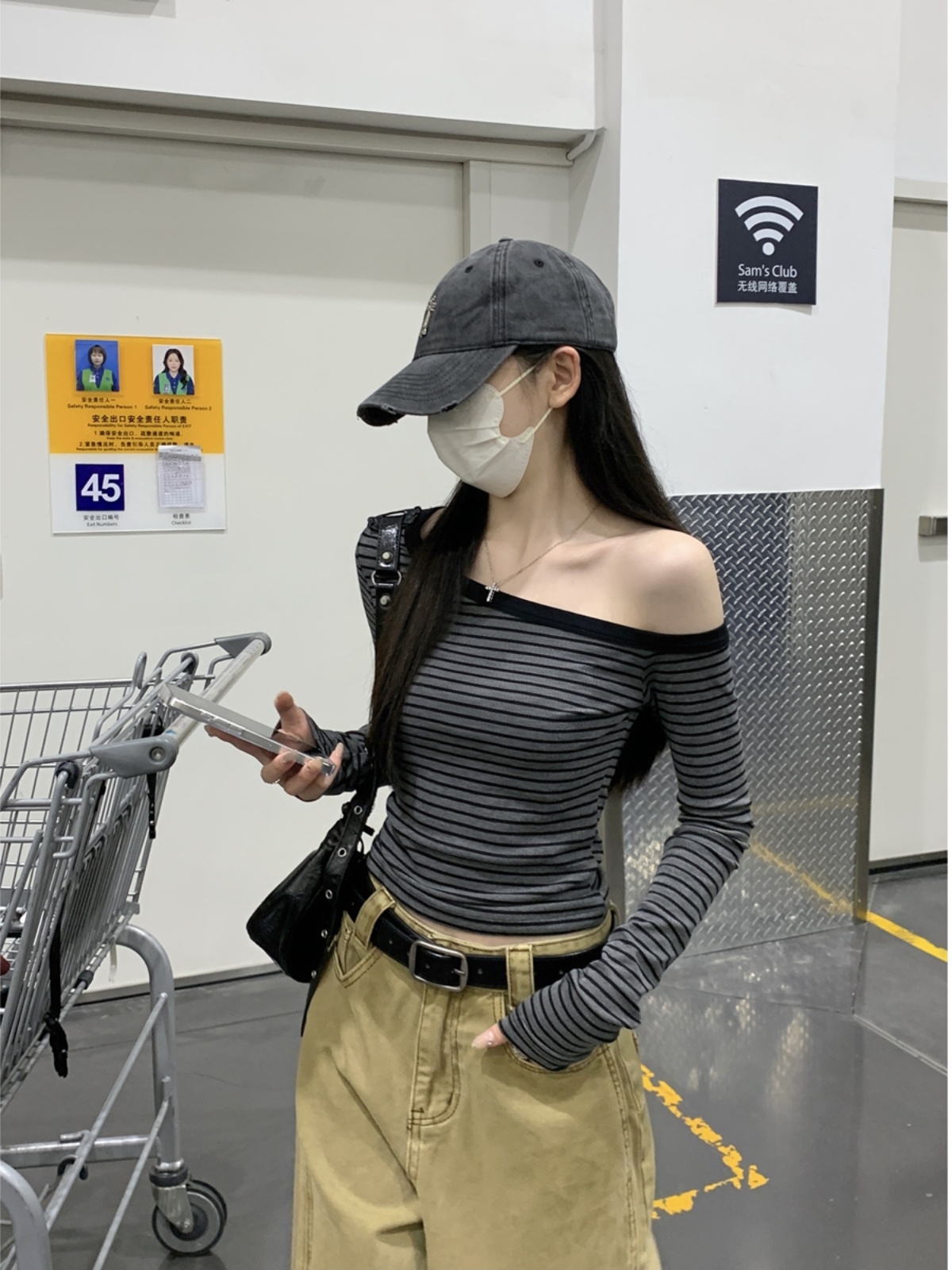 Off-Shoulder Striped Long Sleeve T-Shirt - Sexy Jazz Dance Top for K-Pop Festival, Music Performance & Street Style