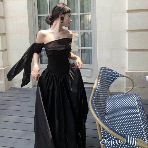 One-Shoulder Black Dress with Flowing Ribbon, Elegant Goddess Gown, Summer Slim Fit, French Hepburn Style, Maxi Dress for Women