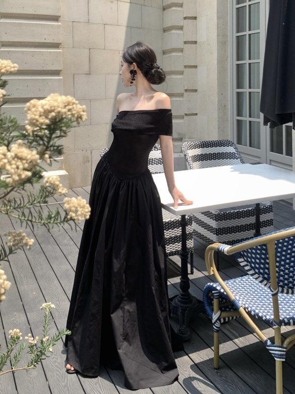 One-Shoulder Black Dress with Flowing Ribbon, Elegant Goddess Gown, Summer Slim Fit, French Hepburn Style, Maxi Dress for Women One-Shoulder Black Dress with Flowing Ribbon, Elegant Goddess Gown, Summer Slim Fit, French Hepburn Style, Maxi Dress for Women