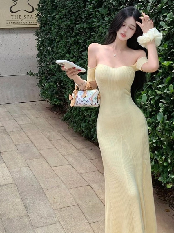 One-Shoulder Knitted Bodycon Dress for Women - French Style Summer Vacation Dress with Waist-Cinching Design, Sexy & Elegant One-Shoulder Knitted Bodycon Dress for Women - French Style Summer Vacation Dress with Waist-Cinching Design, Sexy & Elegant